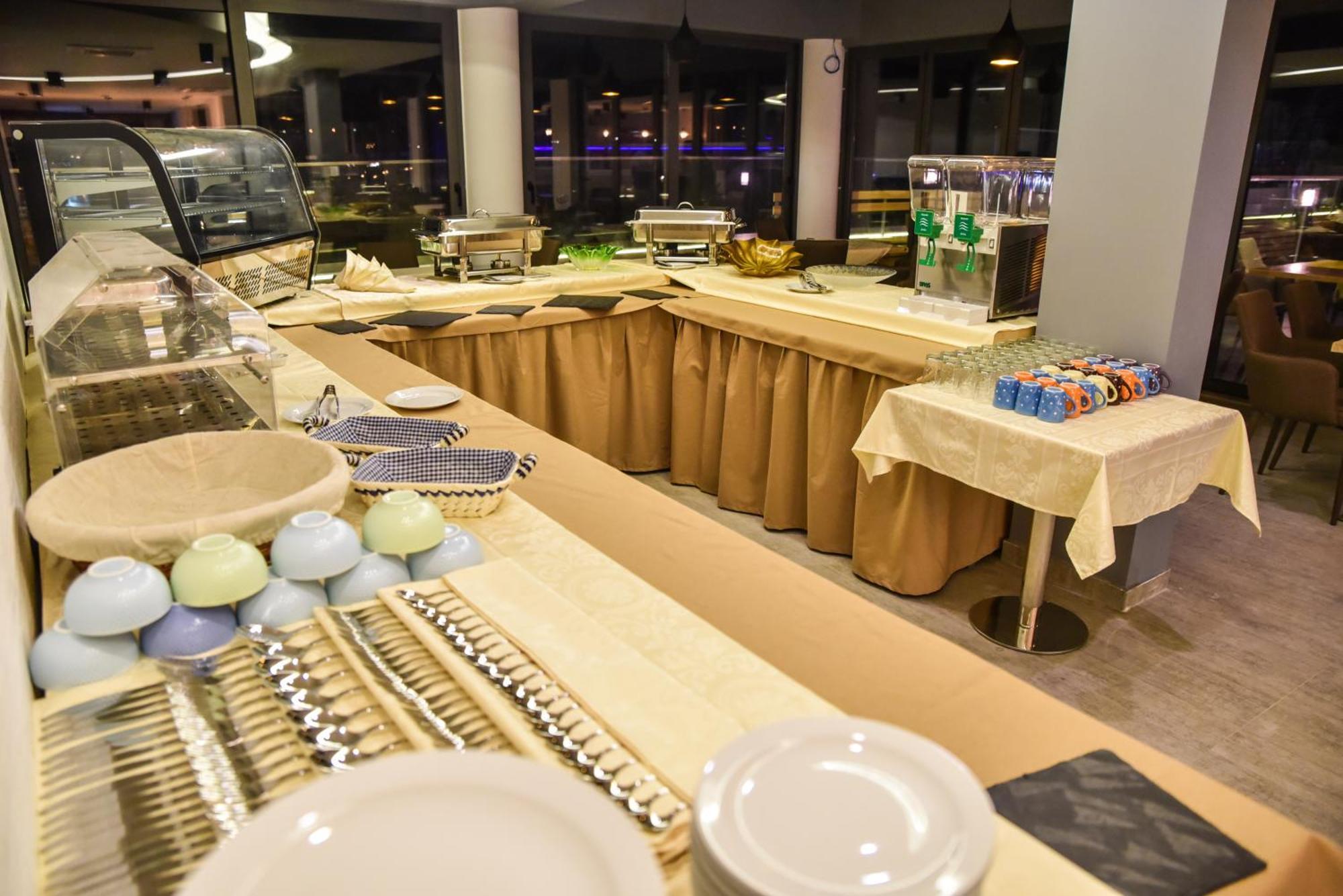 אולסינץ' Hotel Evropa מראה חיצוני תמונה
